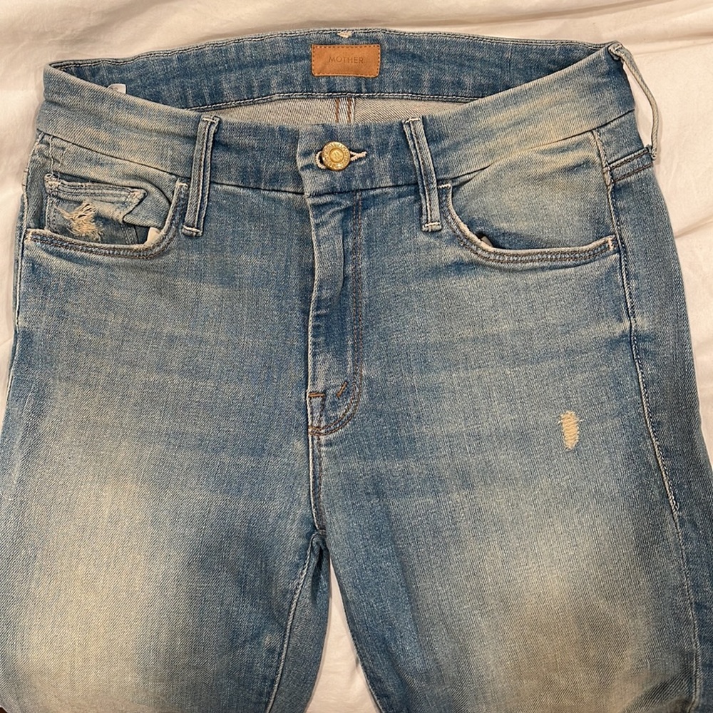 MOTHER The Looker Crop Jean in Shakewell